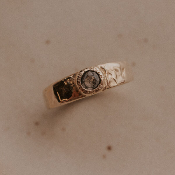 Molten Salt & Pepper Diamond Ring - 9k Gold