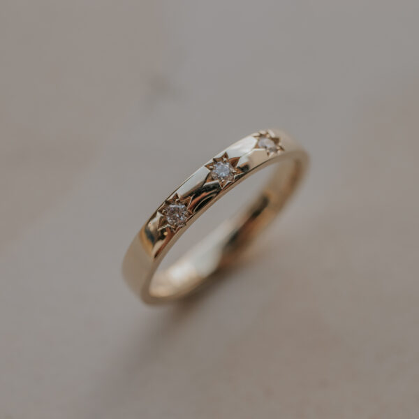 3 mm Ring with Diamonds in Star Setting - 14k Gold