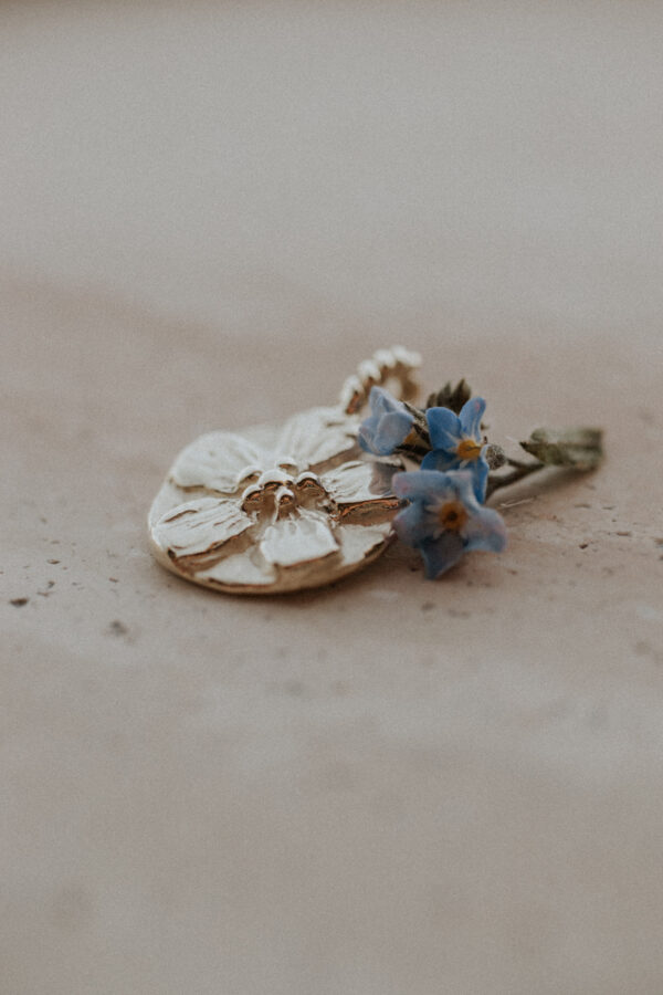 Forget-Me-Not charm in 14k gold