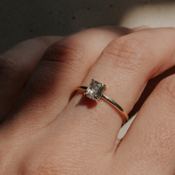 Ring with Salt & Pepper Emerald Diamond in prong setting - 14k Gold